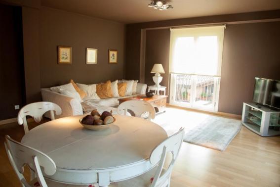 Sorkun Apartment Lacunza Bagian luar foto